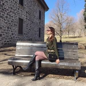 Meet your Posher, Maria